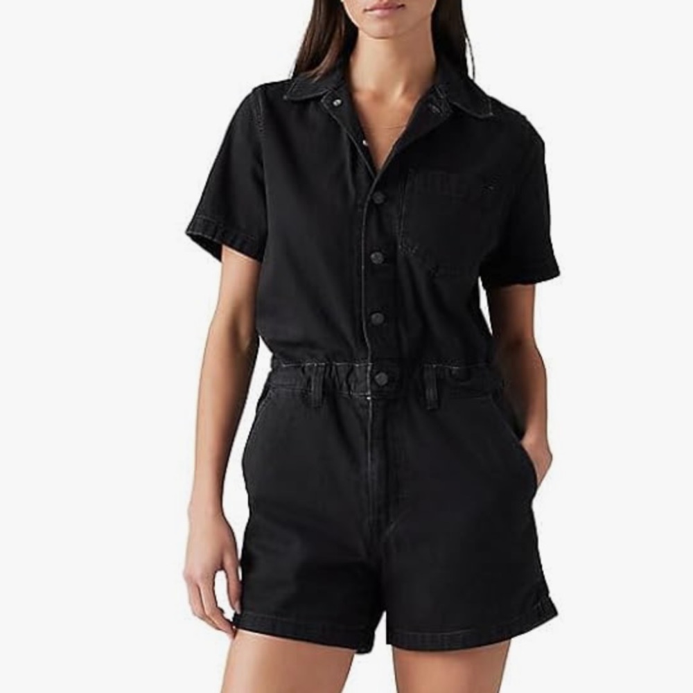 Levi's Women's Short Sleeve Heritage Romper So Far So Good Clean (black)